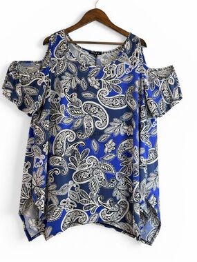 Sami & Jo Plus 2X Blue Paisley Cold Shoulder Ruffle Sleeve Blouse
